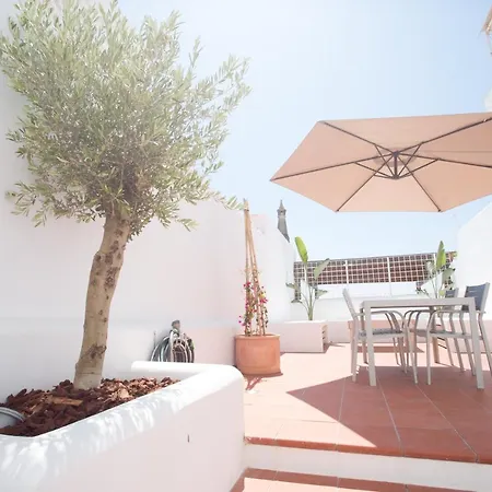 Ferienhaus Modern & Cosy Townhouse - Casa Dos Irmaos