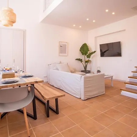 Modern & Cosy Townhouse - Casa Dos Irmaos Ferienhaus