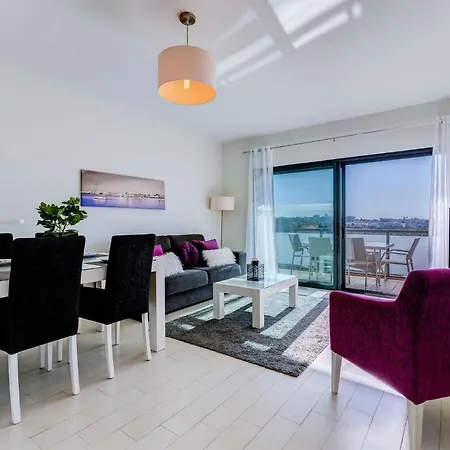 One Bedroom In Albur Village 2n Apartment