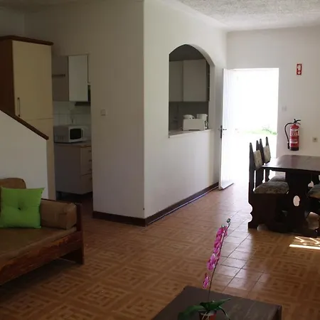 Amoreira Albergue *