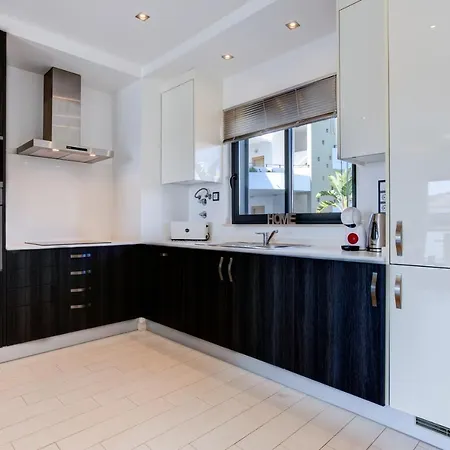 One Bedroom In Albur Village 1r Apartment