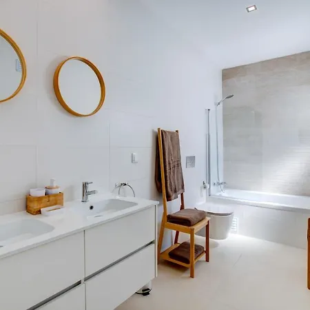 Villa Luxury Townhouse With Pool In *