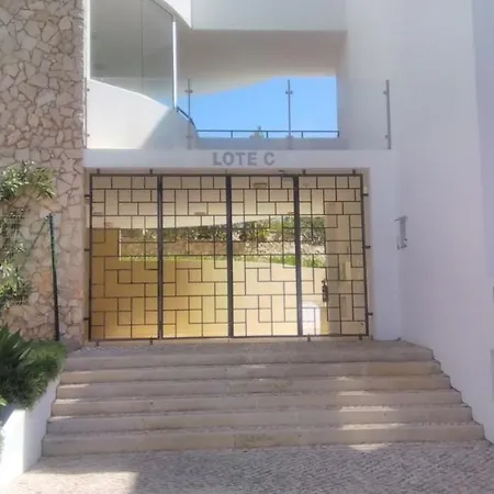 Apartamento T2 De Luxo Em Albur-village A 10 Minutos Da A Pe *