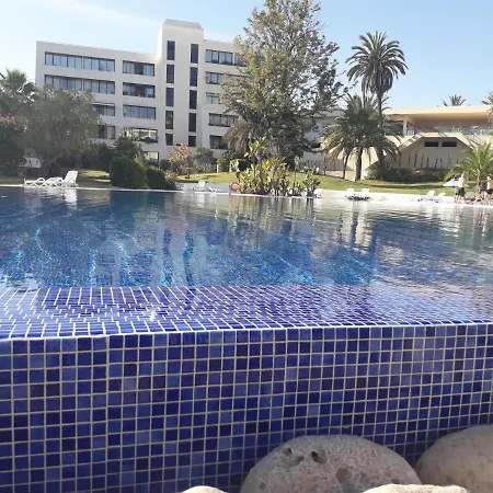Apartment Vila Marrachique Al 98413 *