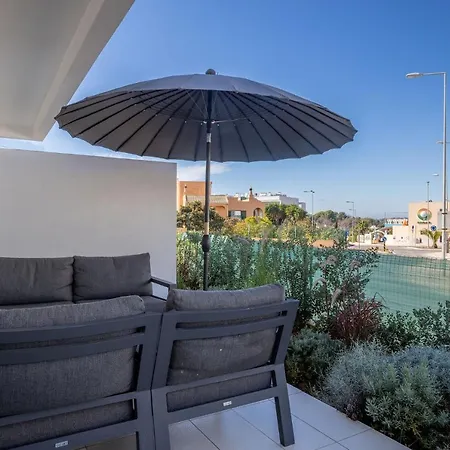 Luxury Townhouse With Pool In * Alvor