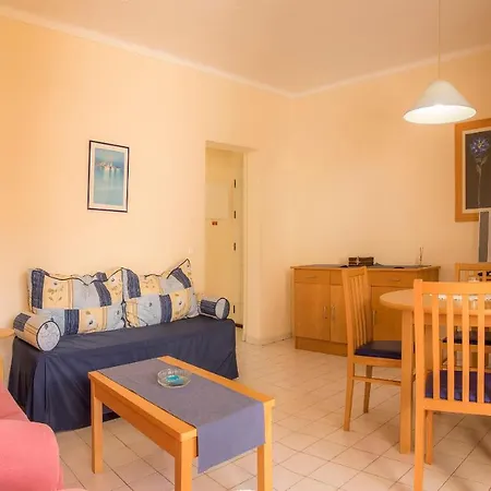 Apartamento A27 - Secluded 2 Minutes From The Center