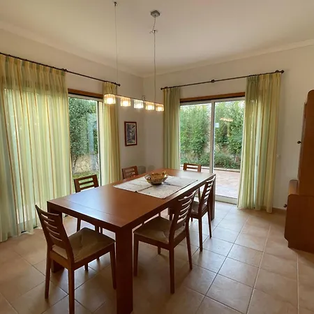 Alto Ria Villa *