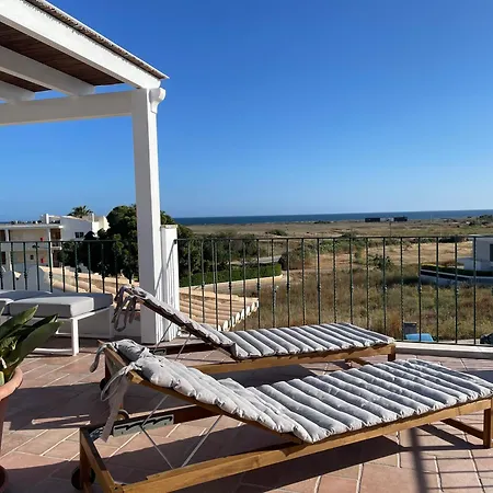 Alto Ria Villa *