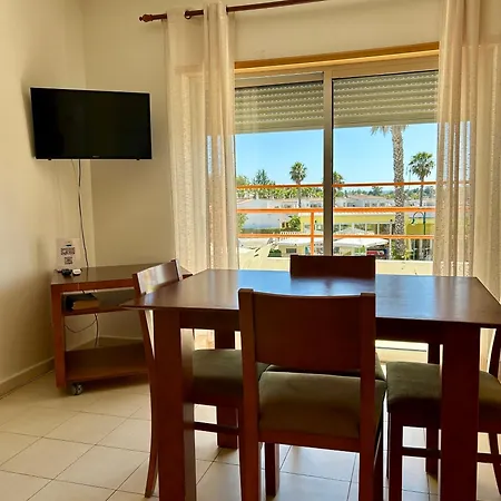 Apart-hotel Santa Teresinha Alvor