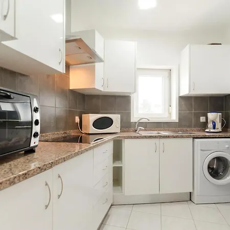 In Gated Community In Portimao Apartment