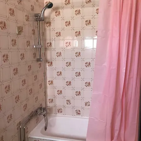 Hotel Suites &