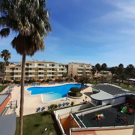 Vp Flat With Balcony And Pool View Apartment
