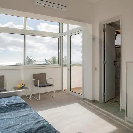 Apartment A28 - The Sea Wink Studio