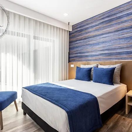 V5 Emma - Luxury 5 Bedroom In With Private Pool And Jacuzzi
