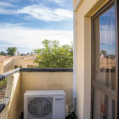 A27 - Secluded 2 Minutes From The Center Apartment